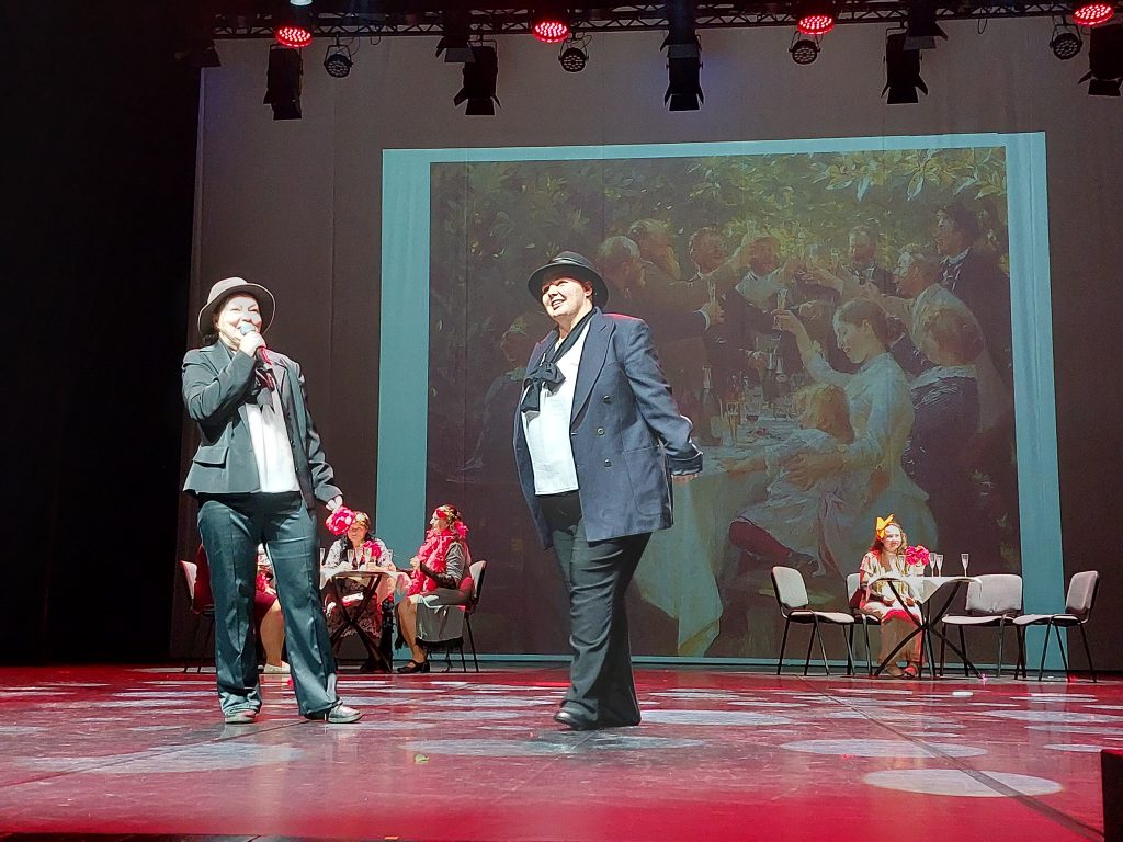 Zespół Michalinki na scenie podczas swojego występu. 